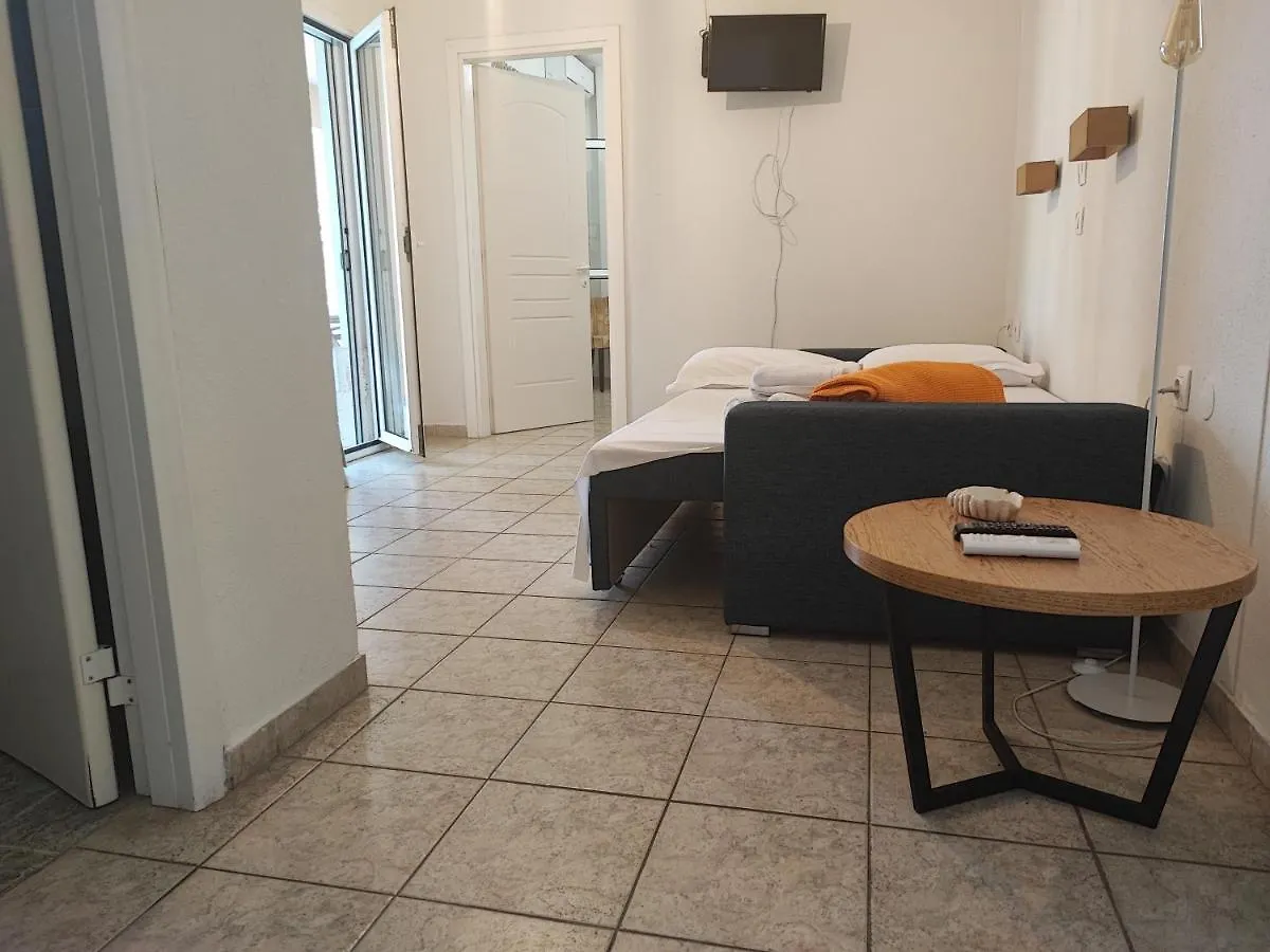 شقة Sivilla Boutique Economy أفيتوس