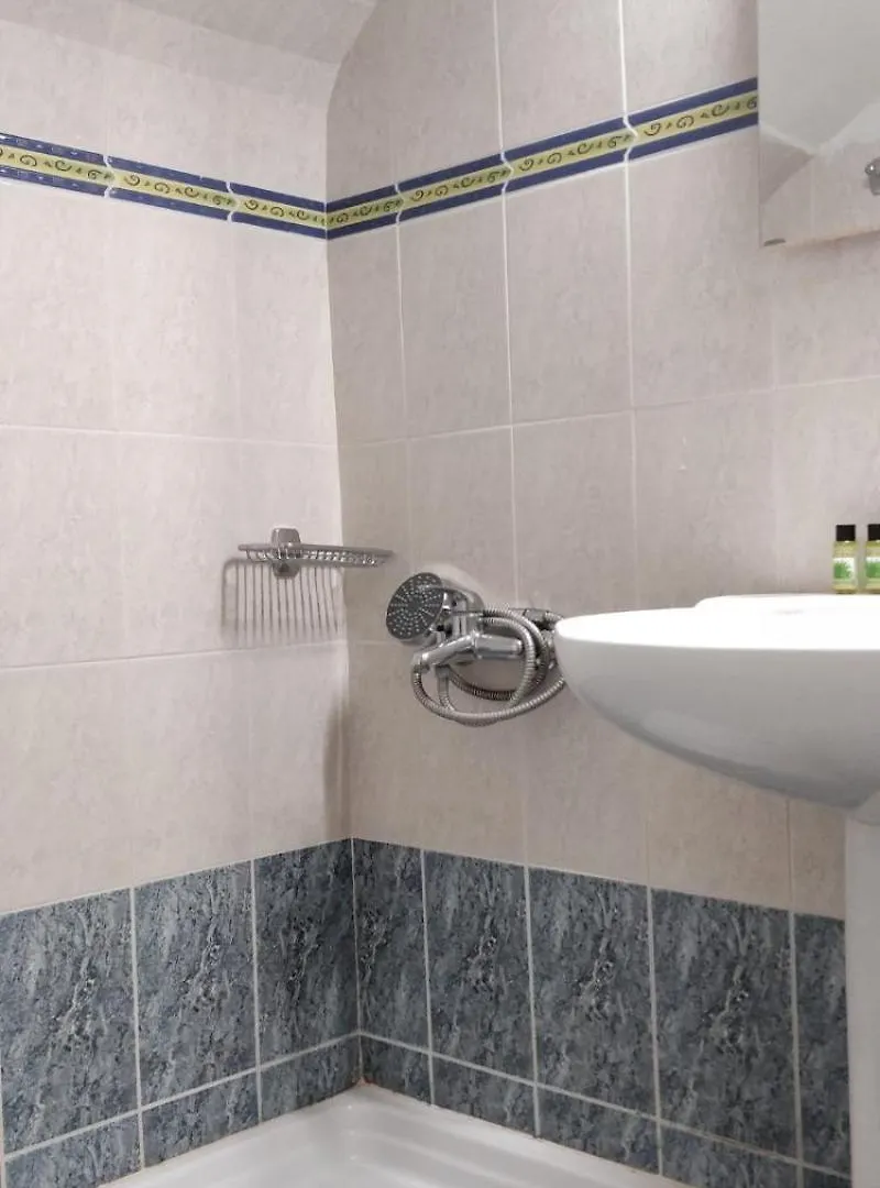 Sivilla Boutique Economy أفيتوس اليونان
